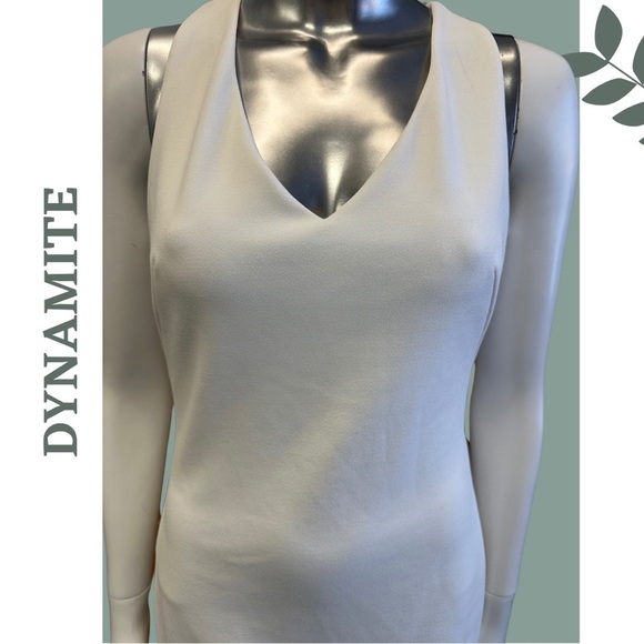 🛍️3/$40 Dynamite White Sleeveless Criss Cross Back Detail V Neck Size Small - Picture 3 of 7